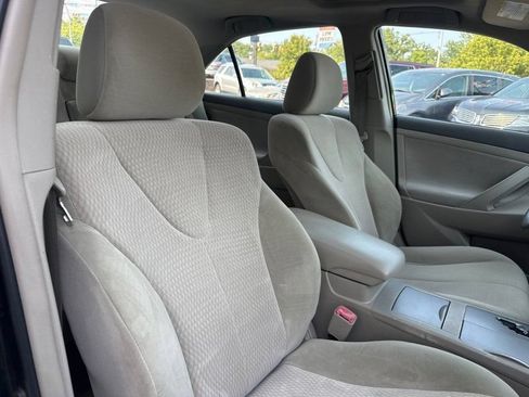 Used 2011 Toyota Camry LE w/ LE Extra-Value Pkg FWD image 18