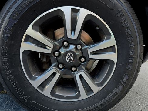 Used 2016 Toyota Tacoma TRD Sport w/ Towing Package image 58