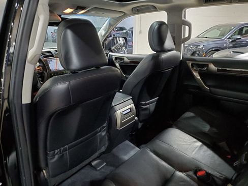 Used 2014 Lexus GX 460 image 29