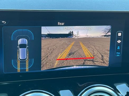 Used 2025 Mercedes-Benz GLA 250 4MATIC image 26