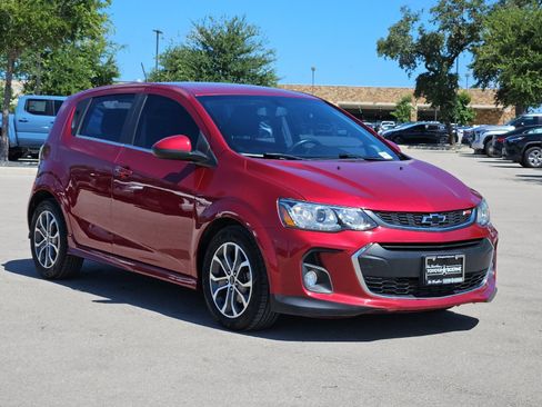 Used 2020 Chevrolet Sonic LT w/ Convenience Package FWD image 7