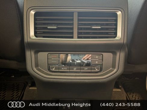 Used 2024 Volkswagen Atlas SEL Premium R-Line AWD/4WD image 40
