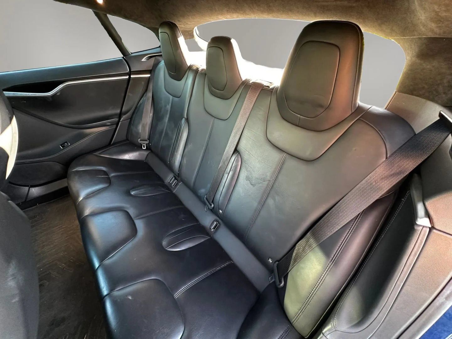 Used 2017 Tesla Model S 75 RWD image 15