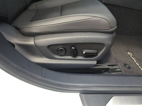 Used 2025 Lexus ES 350 w/ Premium Package FWD image 37