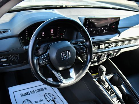 Used 2023 Honda Accord Touring image 16