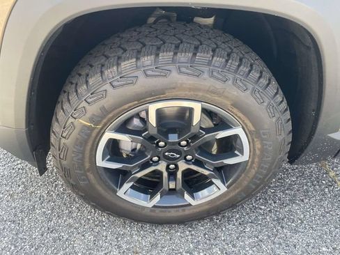 New 2027 Chevrolet Equinox ACTIV FWD image 9