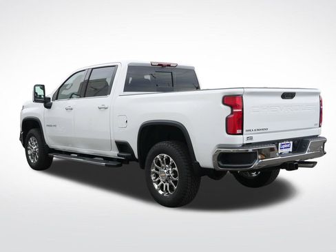 New 2026 Chevrolet Silverado 2500 LTZ w/ LTZ Premium Package AWD/4WD image 10