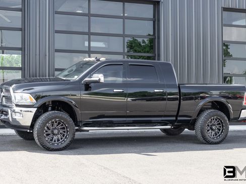 Used 2015 RAM 3500 Laramie AWD/4WD image 3
