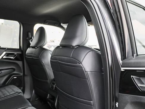 New 2026 Mitsubishi Outlander LE FWD image 41