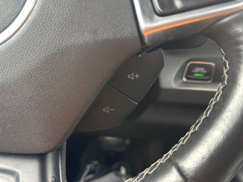 Used 2020 Chevrolet Camaro LT w/ RS Package image 27