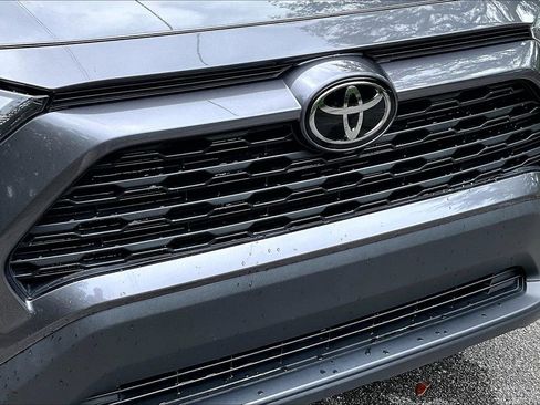 Used 2024 Toyota RAV4 LE FWD image 33