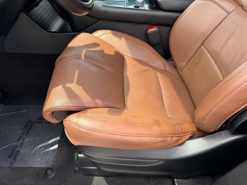 Used 2023 Lincoln Aviator Grand Touring w/ Equipment Group 301A AWD/4WD image 17