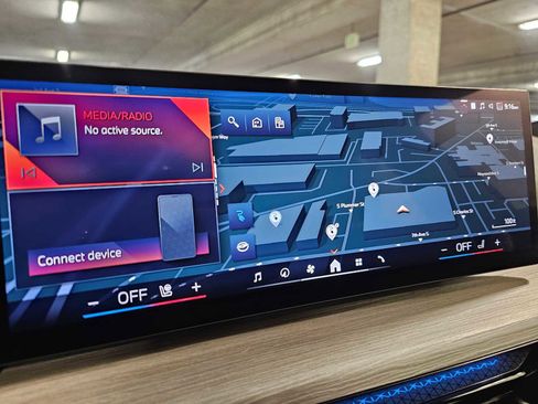 Used 2025 BMW i4 xDrive40i w/ Parking Assistance Package image 14