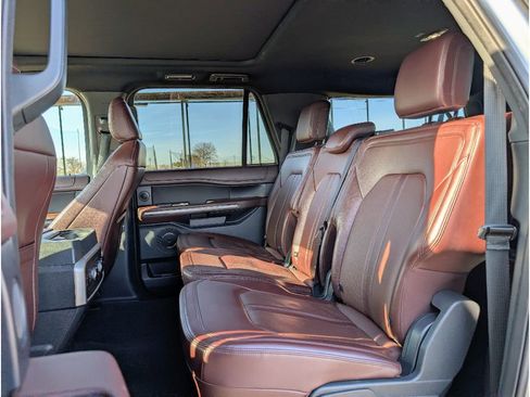 Used 2023 Ford Expedition Max Limited image 17