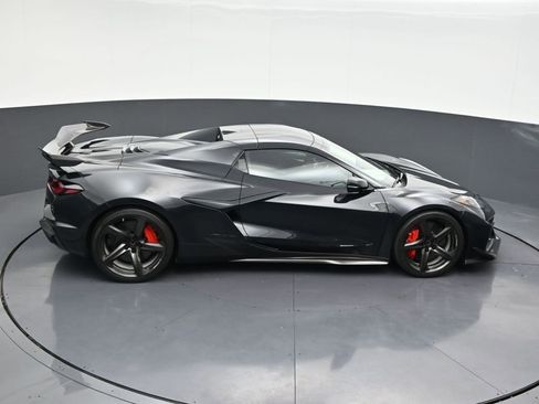 Used 2024 Chevrolet Corvette Z06 w/ Z07 Performance Package image 19