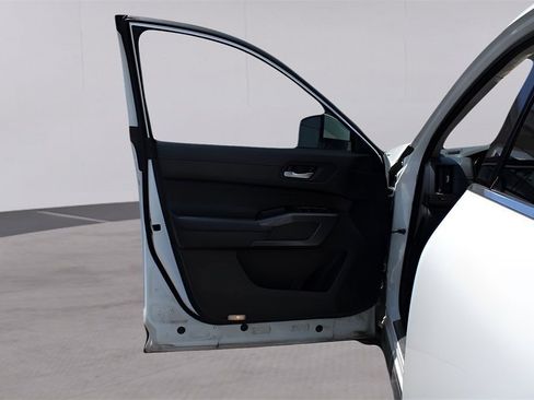 Used 2022 Nissan Pathfinder SL w/ Lighting Package (N92) image 27