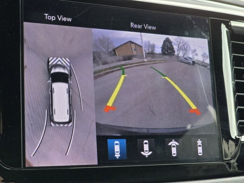 Used 2018 Chrysler Pacifica Touring-L Plus w/ Advanced Safetytec Group image 6