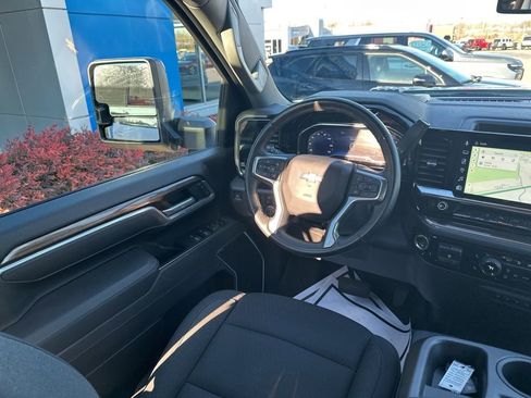 Used 2025 Chevrolet Silverado 2500 LT w/ Safety Package image 12