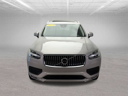 Used 2023 Volvo XC90 B5 Core w/ Protection Package Premier AWD/4WD image 11