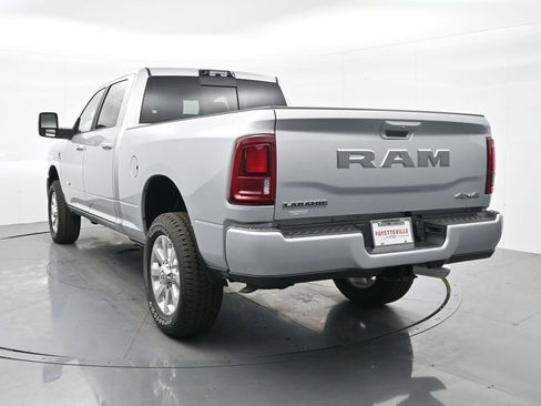 New 2026 RAM 2500 Laramie AWD/4WD image 9