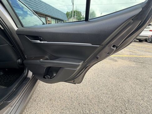 Used 2021 Toyota Camry LE image 50