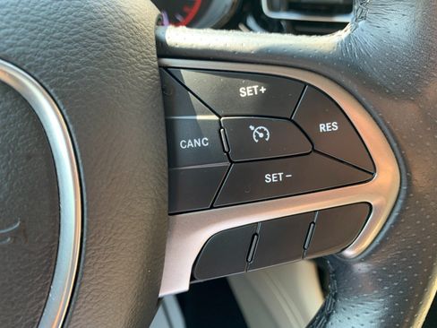 Used 2021 Dodge Durango SXT AWD/4WD image 19