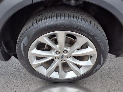 Used 2022 Ford Explorer Platinum w/ Equipment Group 601A image 40