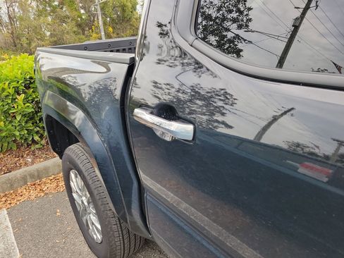 Used 2024 Toyota Tacoma Limited image 13