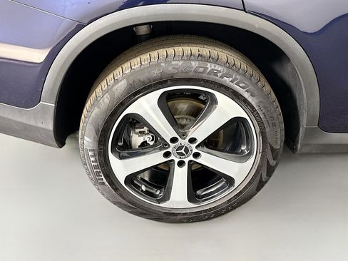 Used 2019 Mercedes-Benz GLC 350e 4MATIC image 33