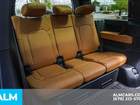 Used 2023 Land Rover Defender 130 SE image 23