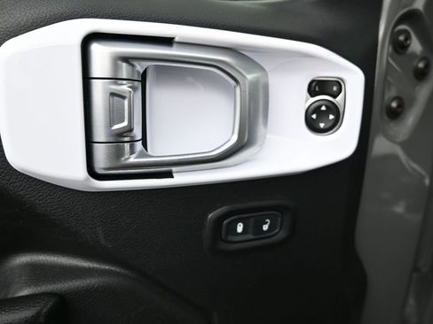 Used 2020 Jeep Wrangler Rubicon image 34