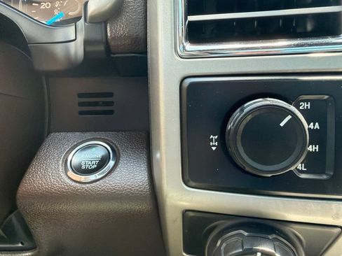 Used 2016 Ford F150 King Ranch w/ Equipment Group 601A Luxury AWD/4WD image 22