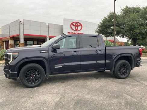 Used 2024 GMC Sierra 1500 Elevation w/ X31 Off-Road Package AWD/4WD image 8