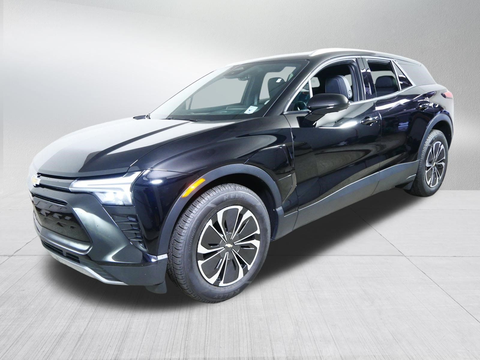 Used 2024 Chevrolet Blazer EV LT AWD/4WD image 3