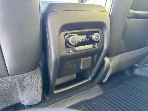 Used 2024 GMC Acadia Elevation w/ Luxury Package image 15