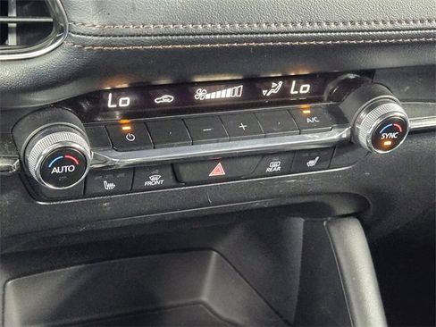 Used 2022 MAZDA MAZDA3 s image 22