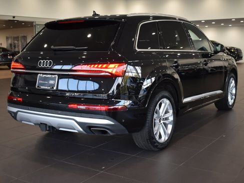 Certified 2025 Audi Q7 3.0T Premium w/ Convenience Package image 10