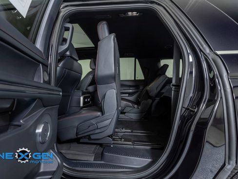 Used 2024 Ford Expedition Max Limited image 27