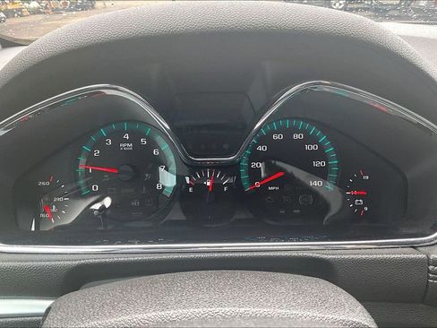Used 2015 Chevrolet Traverse LTZ FWD image 17