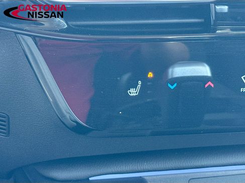 Used 2026 Nissan Sentra SV w/ SV Convenience Package FWD image 26