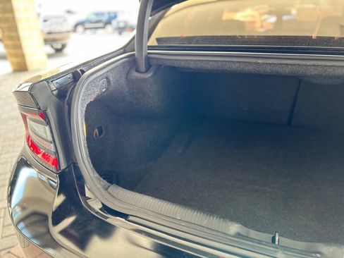 Used 2018 Dodge Charger R/T Scat Pack RWD image 80
