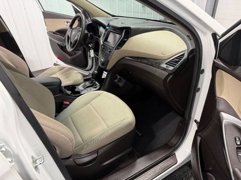 Used 2017 Hyundai Santa Fe Sport image 15