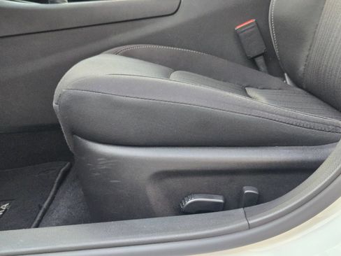 Used 2025 Nissan Altima 2.5 SV FWD image 23