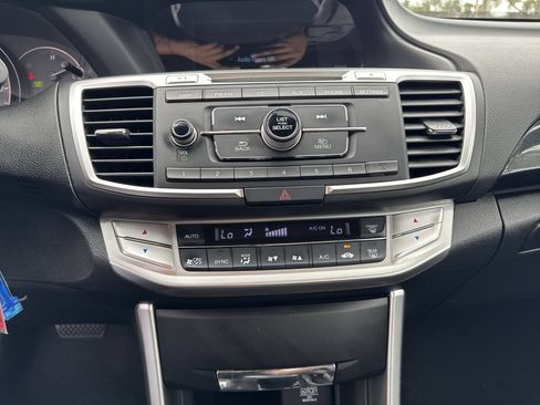 Used 2014 Honda Accord Sport image 21