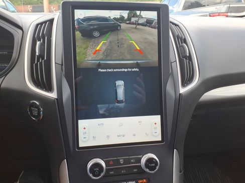 Used 2023 Ford Edge SEL w/ Convenience Package AWD/4WD image 9