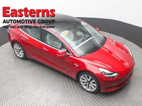 Used 2020 Tesla Model 3 Standard Range image 3
