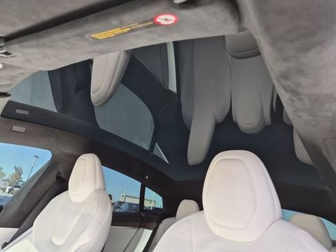 Used 2022 Tesla Model S Plaid image 19