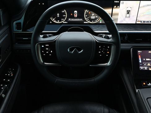 Used 2025 INFINITI QX80 Autograph AWD/4WD image 11