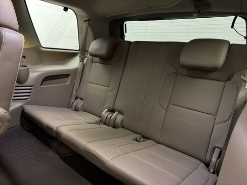 Used 2016 GMC Yukon SLT w/ Open Road Package RWD image 17