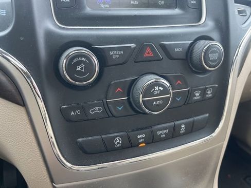 Used 2016 Jeep Grand Cherokee Laredo w/ Quick Order Package 23E image 13